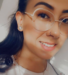 Meet your Posher, Carina